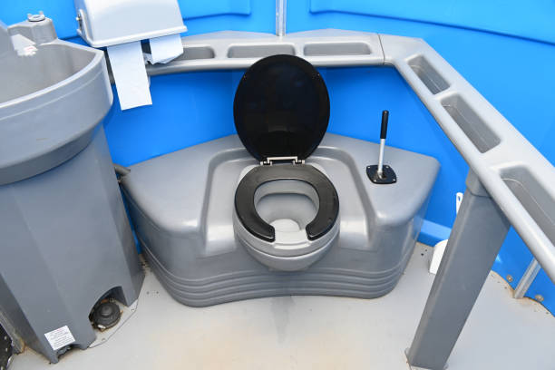Porta potty delivery and setup in Ingram, PA